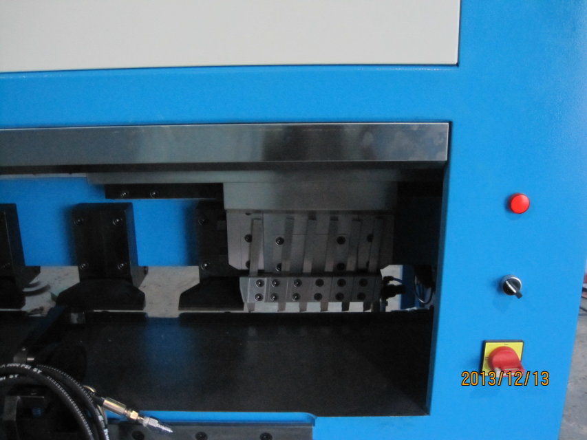 國(guó)輝6米刨槽機(jī)，整個(gè)華南區(qū)第一臺(tái)